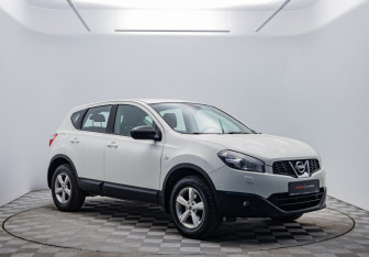 Подержанный автомобиль Nissan Qashqai 2010 года (3 фото)
