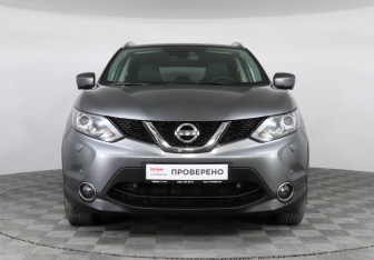 Подержанный автомобиль Nissan Qashqai 2018 года (2 фото)