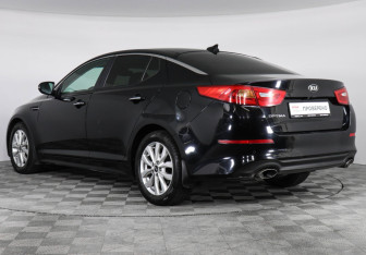 Подержанный автомобиль Kia Optima Sedan 2015 года (7 фото)