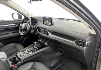 Подержанный автомобиль Mazda CX-5 2020 года (11 фото)