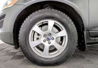 Подержанный автомобиль Volvo XC60 2012 года (18 фото)
