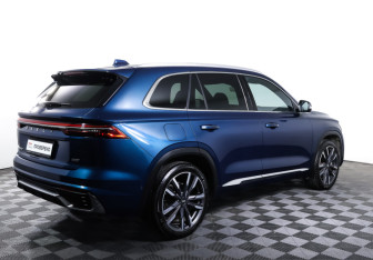 Подержанный автомобиль Geely Monjaro 2022 года (5 фото)