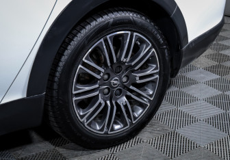 Подержанный автомобиль Opel Insignia Wagon 2015 года (15 фото)