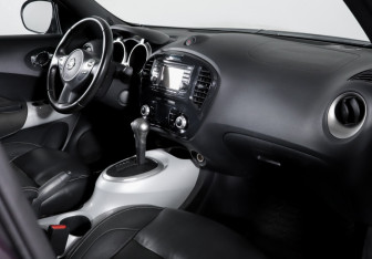 Подержанный автомобиль Nissan Juke 2013 года (9 фото)