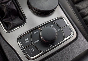 Подержанный автомобиль Jeep Grand Cherokee 2021 года (21 фото)