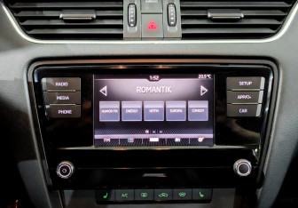 Подержанный автомобиль Skoda Octavia Liftback 2019 года (15 фото)