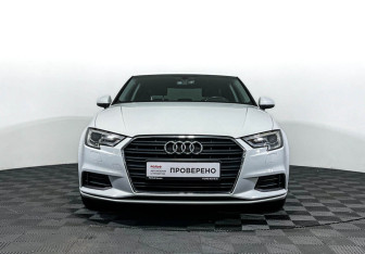 Подержанный автомобиль Audi A3 Sedan 2017 года (2 фото)