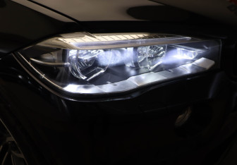 Подержанный автомобиль BMW X5 M 2018 года (28 фото)