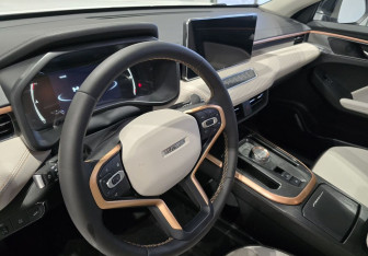 Новый Haval Jolion 2025 (10 фото)