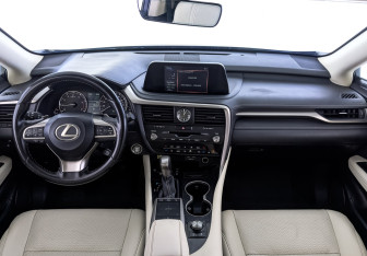 Подержанный автомобиль Lexus RX 2020 года (14 фото)