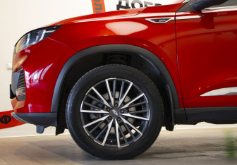 Подержанный автомобиль Chery Tiggo 8 Pro Max 2022 года (36 фото)