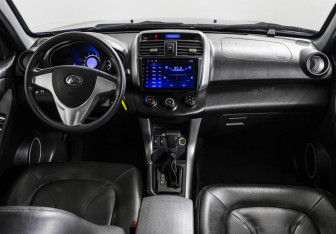 Подержанный автомобиль Lifan X60 2016 года (12 фото)