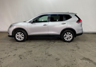 Подержанный автомобиль Nissan X-Trail 2018 года (7 фото)