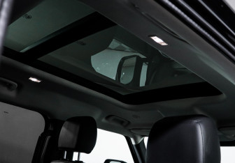 Подержанный автомобиль Land Rover Defender Suv 2021 года (16 фото)