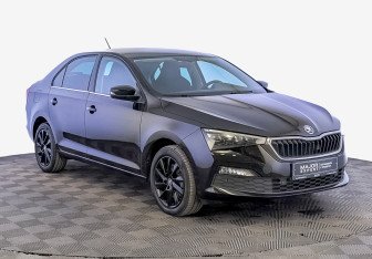 Подержанный автомобиль Skoda Rapid Liftback 2021 года (3 фото)