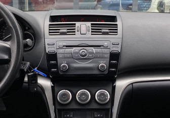 Подержанный автомобиль Mazda 6 Sedan 2010 года (11 фото)