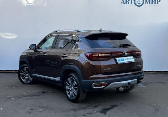 Подержанный автомобиль Changan CS35PLUS 2020 года (7 фото)