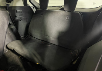 Подержанный автомобиль Mitsubishi Outlander 2011 года (12 фото)