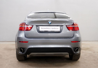 Подержанный автомобиль BMW X6 2012 года (6 фото)