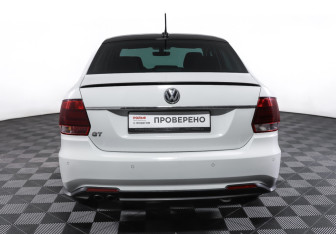 Подержанный автомобиль Volkswagen Polo Sedan 2017 года (6 фото)