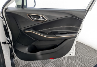 Подержанный автомобиль Москвич 3е 2023 года (25 фото)