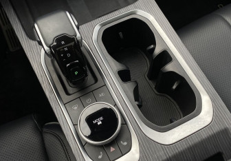 Подержанный автомобиль Jaecoo J7 2023 года (26 фото)