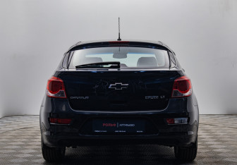 Подержанный автомобиль Chevrolet Cruze Hatchback 2012 года (4 фото)