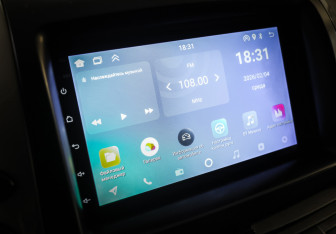 Подержанный автомобиль Toyota Sienna 2006 года (18 фото)