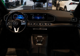 Подержанный автомобиль Mercedes-Benz GLE 2021 года (26 фото)