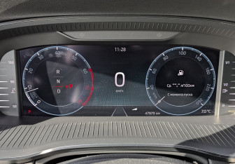 Подержанный автомобиль Skoda Octavia Liftback 2021 года (13 фото)