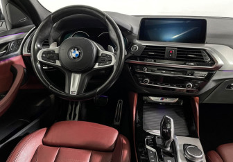 Подержанный автомобиль BMW X4 2020 года (15 фото)