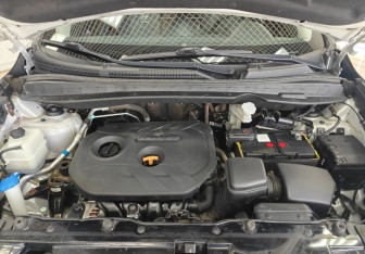 Подержанный автомобиль Hyundai ix35 2014 года (19 фото)