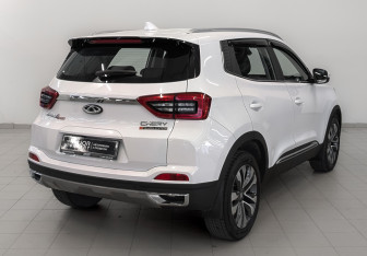 Подержанный автомобиль Chery Tiggo 4 Pro 2023 года (5 фото)