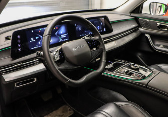 Подержанный автомобиль Exeed LX 2023 года (7 фото)