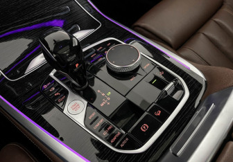 Подержанный автомобиль BMW X7 2020 года (16 фото)