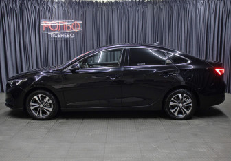 Подержанный автомобиль Changan Eado Plus 2023 года (8 фото)