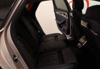 Подержанный автомобиль Hongqi H9 2023 года (26 фото)