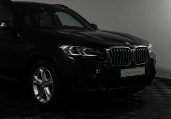 Подержанный автомобиль BMW X3 2021 года (21 фото)