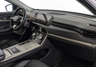 Подержанный автомобиль Exeed TXL 2022 года (13 фото)