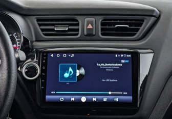 Подержанный автомобиль Kia Rio Hatchback 2016 года (17 фото)