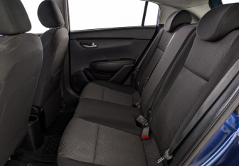 Подержанный автомобиль Kia Rio Hatchback 2021 года (16 фото)