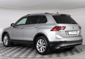 Подержанный автомобиль Volkswagen Tiguan 2018 года (6 фото)