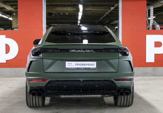 Подержанный автомобиль Lamborghini Urus 2020 года (6 фото)