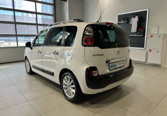 Подержанный автомобиль Citroen C3 Picasso 2012 года (6 фото)