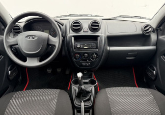 Подержанный автомобиль LADA (ВАЗ) Granta Sedan 2018 года (12 фото)