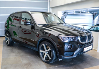 Подержанный автомобиль BMW X3 2014 года (3 фото)