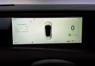 Подержанный автомобиль Avatr 11 2023 года (13 фото)