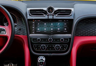 Подержанный автомобиль Bentley Bentayga 2021 года (13 фото)