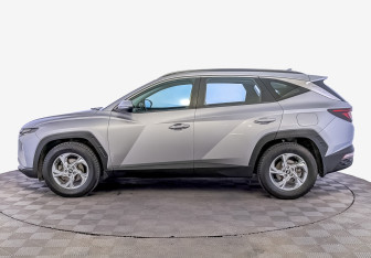 Подержанный автомобиль Hyundai Tucson 2021 года (8 фото)