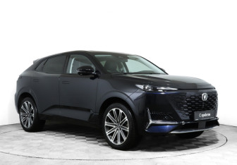 Подержанный автомобиль Changan UNI-K 2023 года (3 фото)